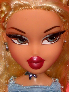 Bratz girls nite out Cloe