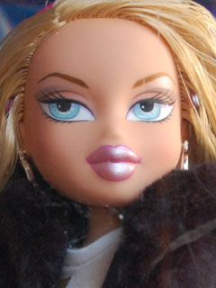 Bratz walking Cloe