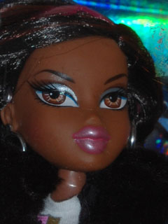 Bratz walking Sasha